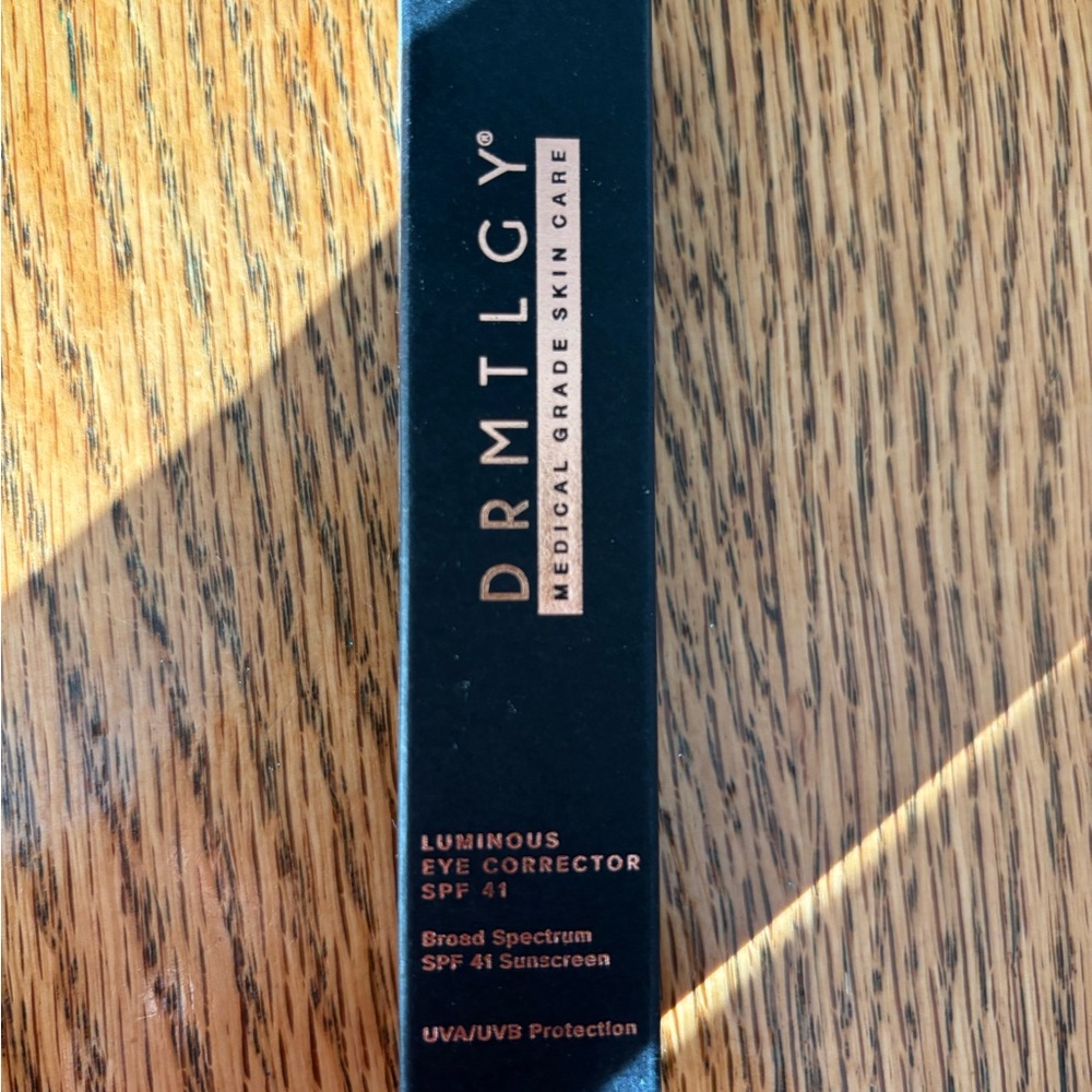 DRMTLGY Luminous Eye Corrector SPF 45 - Medium
